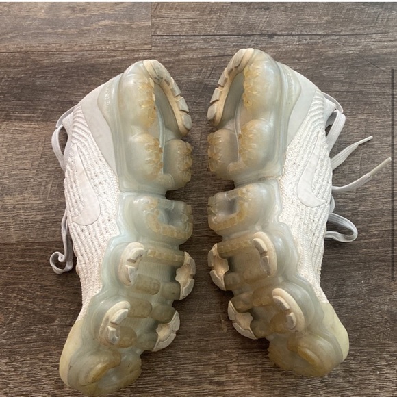 NIKE VAPOR MAX AIR ATHLETIC WORK OUT SNEAKERS SHOES WHITE SPORT SHOE RUNNING - Picture 3 of 7